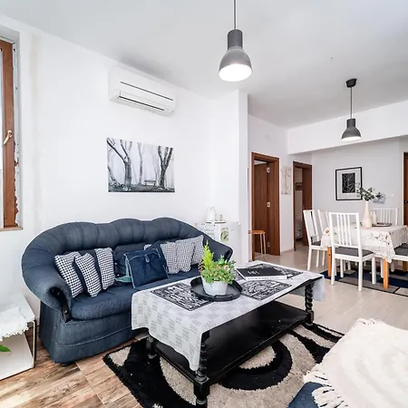 Bulrock Residance Апартаменты