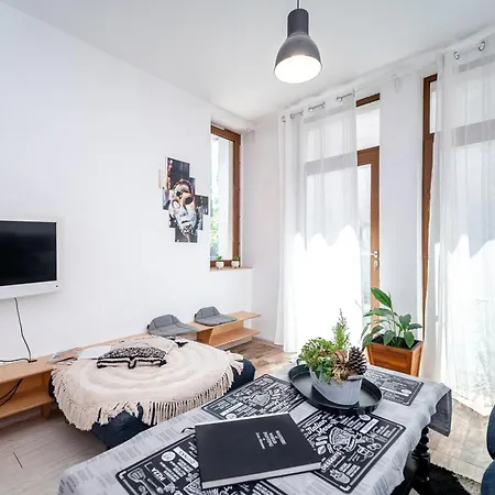 Апартаменты Bulrock Residance