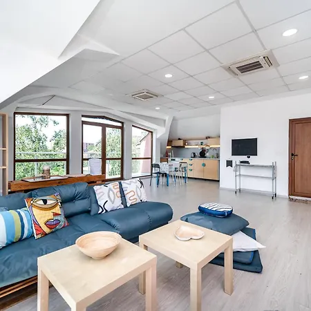 Bulrock Residance Lejlighed *